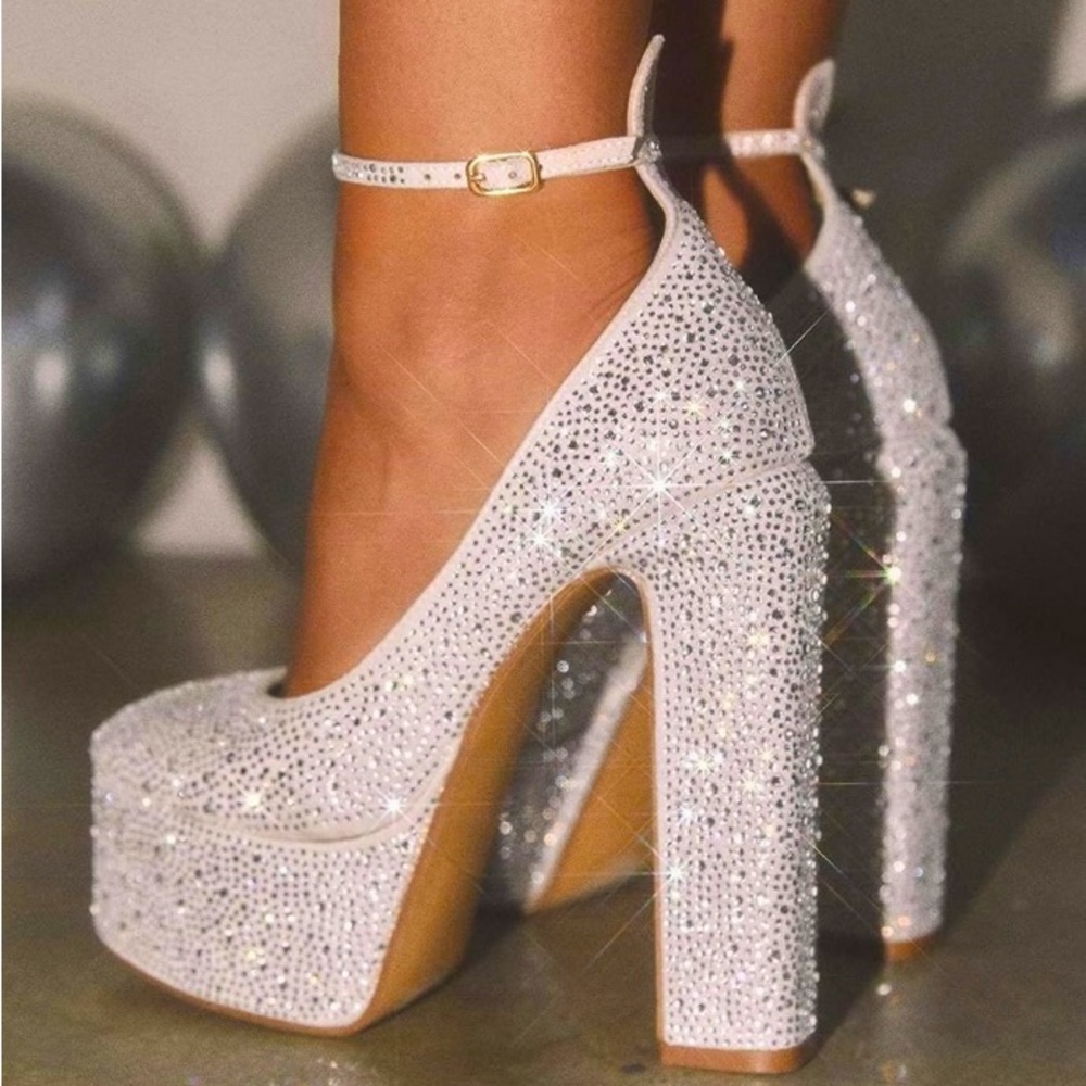 Silver Ankle Strap Closed Toe Statement Platform Block Heel | Size 9